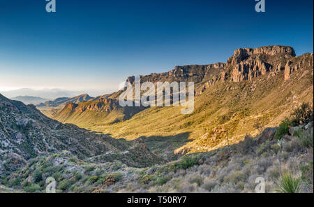 Casa Grande Peak over Juniper Canyon, view from Lost Mine Trail in Chisos Mountains, Big Bend National Park, Texas, USA Stock Photo