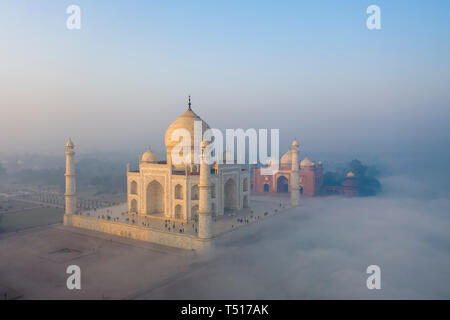 India, Uttar Pradesh, Taj Mahal (UNESCO World Heritage Site) Stock Photo