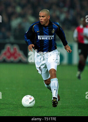 ronaldo nazario inter milan jersey