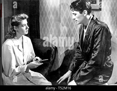 SPELLBOUND 1945 Alfred Hitchcock film with Ingrid Bergman and Gregory Peck Stock Photo