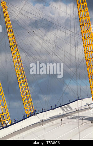 People walking on the roof of the O2 Dome on the Up At The O2 walk in ...