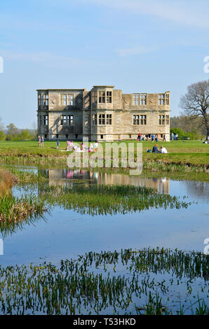 Families picnicking at Lyveden New Bield and Lake, Northamptonshire, UK Stock Photo