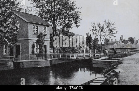 Vintage postcard image of boulter lock Maidenhed, Berkshire. England Stock Photo