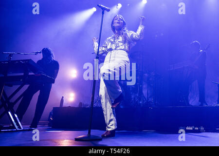 OAKLAND, CA - APRIL 19: Maggie Rogers performs onstage at The Fox