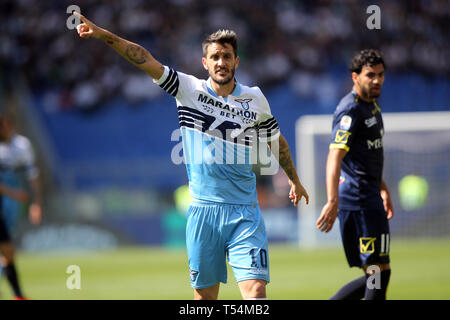 Rome, Italy. 20th Apr, 2019. 20.04.2019 Stadio Olimpico, Rome, Italy. SERIE A: LUIS ALBERTO in action during ITALIAN SERIE A match between SS LAZIO VS CHIEVO VERONA, SCORE 1-2 at Stadio Olimpico in Rome. Credit: Independent Photo Agency/Alamy Live News Stock Photo