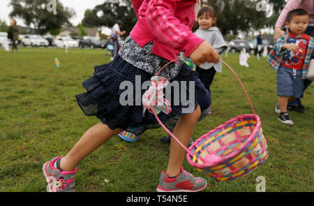 Los Angeles, USA. 20th Apr, 2019. Children attend an Easter egg hunting event in Los Angeles, the United States, April 20, 2019. Credit: Li Ying/Xinhua/Alamy Live News Stock Photo