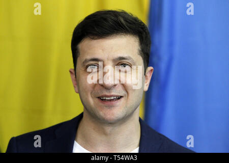 Kiev, Ukraine. 21st Apr, 2019. Ukrainian comic actor and presidential candidate Volodymyr Zelensky is seen at the polling station during the second round of presidential election in Kiev. Credit: Pavlo Gonchar/SOPA Images/ZUMA Wire/Alamy Live News Stock Photo
