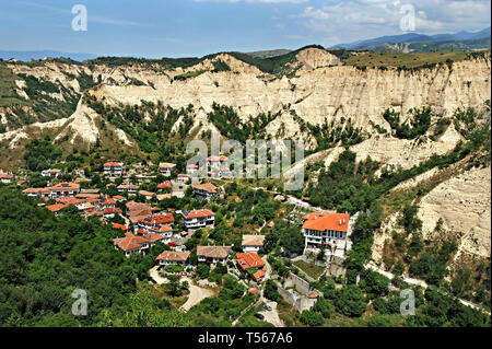 Melnik, the smallest Town in Bulgaria  overlooked by the Melnik Earth Pyramids Stock Photo