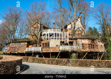 Treehouse restaurant at Alnwick Garden, Alnwick, Northumberland, England, UK Stock Photo