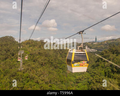 Maokong, Taiwan - October 19, 2016: Maokong Gondola  in New Taipei City and view for 101 buliding Stock Photo