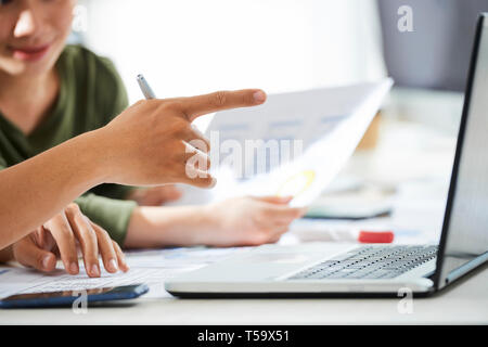 Explaining idea to colleague Stock Photo
