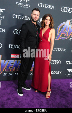 Los Angeles, California, USA 22nd April 2019  Actor Taran Killam and wife actress Cobie Smulders attend the World Premiere of Marvel Studios' 'Avengers: Endgame' on April 22, 2019 at Los Angeles Convention Center in Los Angeles, California, USA. Photo by Barry King/Alamy Stock Photo Stock Photo