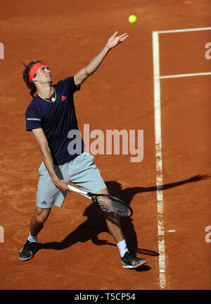 Barcelona, Spain. 23rd Apr, 2019. Tennis: ATP-Tour - Barcelona, single, men, 2nd round. Alexander Zverev from Germany in action against Jarry from Chile. Credit: Sergio Carmona/dpa/Alamy Live News Stock Photo