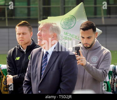 Glasgow, Scotland, UK. 24th Apr, 2019. Billy McNeill statue at celtic park, Glasgow, Scotland, Billy McNeill statue at celtic park was visited by former foe rangers captain John Grieg from the 1970's as well as a stream of supporters from all clubs as other teams scarves were present. Credit: gerard ferry/Alamy Live News Stock Photo