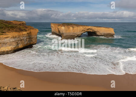 London Arch (formerly Bridge), along the Great Ocean Road in Port Campbell National Park near Peterborough, Victoria, Australia Stock Photo