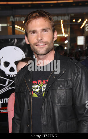 LOS ANGELES, CA. September 21, 2006: Actor SEANN WILLIAM SCOTT at the world premiere of 'Jackass Number Two' at the Grauman's Chinese Theatre, Hollywood. Picture: Paul Smith / Featureflash Stock Photo