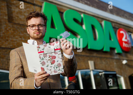 Brits experiencing 'card writer's block' this Mother's Day can visit Asda as the supermarket appointed a Writer in Residence. Daniel Piper, a poet and writer, will help customers pen messages from the heart. The move comes after research found that 47% of Brits didn’t know what to write on their Mother's Day card.  Featuring: Daniel Piper Where: London, United Kingdom When: 14 Mar 2019 Credit: PinPep/WENN.com Stock Photo