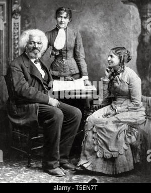 Frederick Douglass (1818-1895), portrait with his second wife Helen Pitts and her sister Eva, unknown date Stock Photo