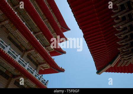 Pagoda awning architectural detail at the giant Yuanheng Chinese templel complex in Kaohsiung, Taiwan. Stock Photo