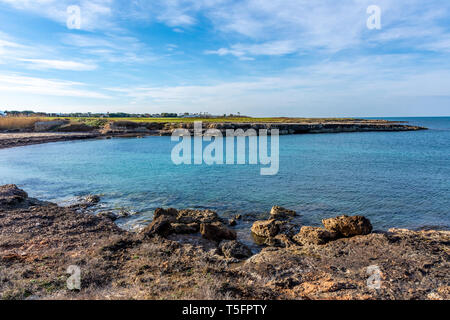 Italia, Marina di Ostuni, paesaggio del litorale marino Stock Photo