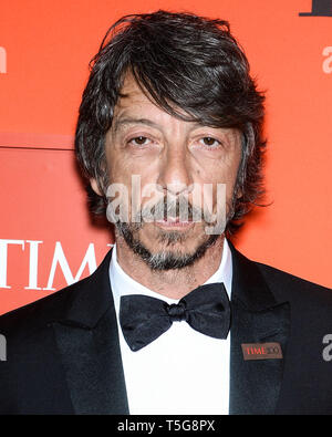 MANHATTAN, NEW YORK CITY, NEW YORK, USA - APRIL 23: Pierpaolo Piccioli, Naomi Campbell arrive at the 2019 Time 100 Gala held at the Frederick P. Rose Hall at Jazz At Lincoln Center on April 23, 2019 in Manhattan, New York City, New York, United States. (Photo by Image Press Agency) Stock Photo