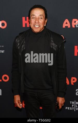 New York, NY, USA. 24th Apr, 2019. Smokey Robinson at arrivals for THE APOLLO Opening Night Premiere at the Tribeca Film Festival, The Apollo Theater, New York, NY April 24, 2019. Credit: Jason Mendez/Everett Collection/Alamy Live News Stock Photo