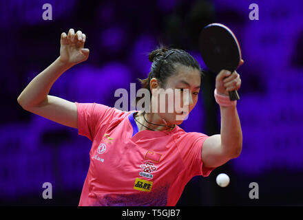 (190425) -- BUDAPEST, April 25, 2019 (Xinhua) -- Ding Ning of China competes during the women's singles round of 16 against Suh Hyowon of South Korea at 2019 ITTF World Table Tennis Championships in Budapest, Hungary, April 24, 2019. Ding Ning won 4-1. (Xinhua/Tao Xiyi) Stock Photo