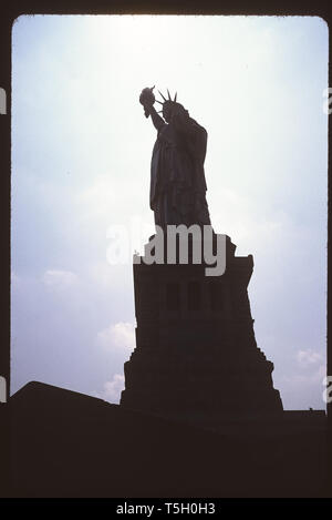 April 24, 2019 - New York City, New York, USA - The Statue of Liberty, July 2003. (Credit Image: © Bill Putnam/ZUMA Wire) Stock Photo