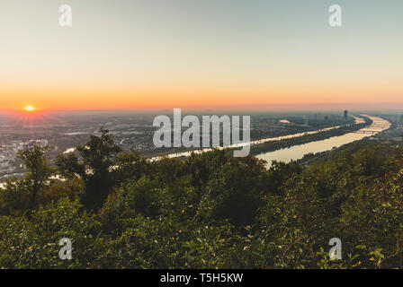 Austria, Vienna, view from Kahlenberg at sunrise Stock Photo