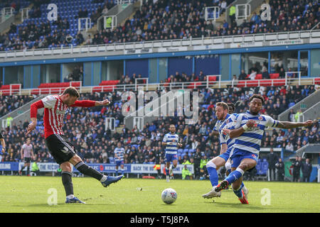 13th April 2019, Madejski Stadium, London, England; Sky Bet Championship, Reading vs Brentford ; Henrik Dalsgaard (22) of Brentford shoots on goal  Credit: Matt O'Connor/News Images,  English Football League images are subject to DataCo Licence Stock Photo