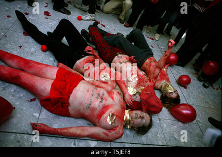 'Flash Mob' Protest At Heathrow Terminal Five. No Third Runway. London Heathrow Airport. 17 January 2009. Stock Photo