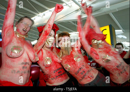 'Flash Mob' Protest At Heathrow Terminal Five. No Third Runway. London Heathrow Airport. 17 January 2009. Stock Photo