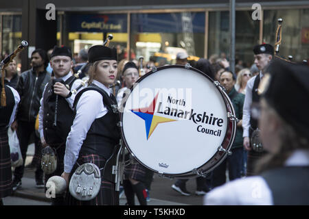 The annual Tartan Parade in New York City brings Scotts & people of Scottish descent together from all over the US as well as Pipe and Drum Bands from Scotland. Young Scottish group waiting to march. Stock Photo