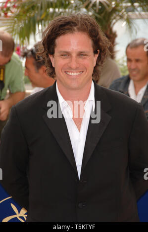 CANNES, FRANCE. May 20, 2006: Director DAVIS GUGGENHEIM at the photocall for 'An Inconvenient Truth' at the 59th Annual International Film Festival de Cannes. © 2006 Paul Smith / Featureflash