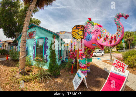 Colorful funky Safety Harbor Art and Music Center  or SHAMC in Safety Harbor Florida Stock Photo