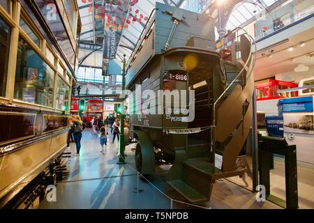 LGOC B-Type B2737 WW1 Battle Bus, London Transport Museum, London ...