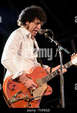 Ray Dorset of Mungo Jerry performing at the Weyfest music festival, Farnham, England, UK. September 4, 2015. Stock Photo