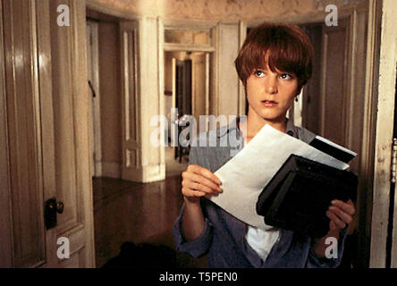 SINGLE WHITE FEMALE  1992 Columbia Pictures film with Bridget Fonda Stock Photo