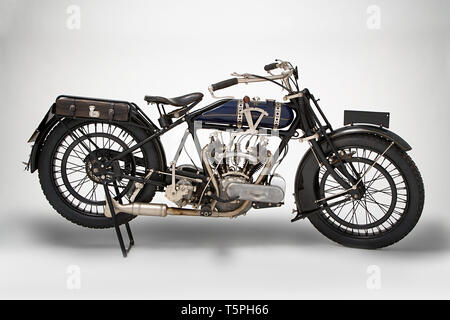 Moto d'epoca Martinsyde 500 Sports   Marca: Martinsyde modello: 500 Sports nazione: Regno Unito - Woking anno: 1922 condizioni: restaura