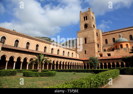 Courtyard of the Cloisters at the rear of Monreale Cathedral in Sicily Stock Photo