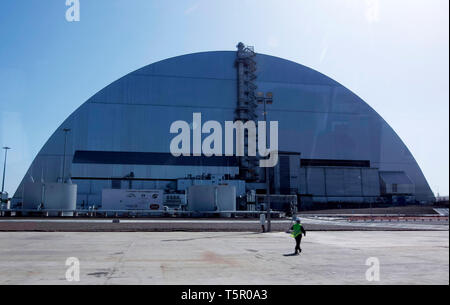 The general view of the New Safe Confinement covering the 4th block of ...