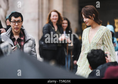 Paris, France - March 04, 2019: Fashion personality hunted by street style photographers during Paris Fashion Week - PFWFW19 Stock Photo