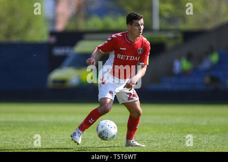 19th April 2019, Kassam Stadium, Oxford England; Sky Bet League One, Oxford United vs Charlton Athletic ;Josh Cullen (24) of charlton   Credit: Phil Westlake/News Images  English Football League images are subject to DataCo Licence Stock Photo