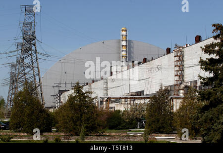 The general view of the New Safe Confinement covering the 4th block of ...
