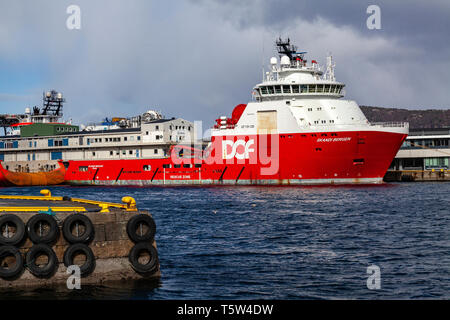 Offshore AHTS standby supply vessel Maersk Minder, at Skoltegrunnskaien ...