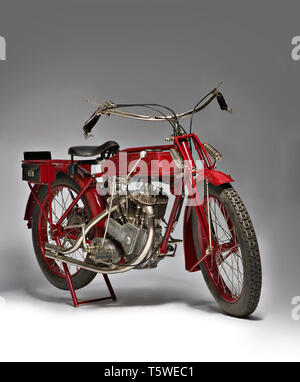 Moto d'epoca Galloni 750 SS  fabbrica: MG - Moto Galloni modello: 750 SS  fabbricata in: Italia - Borgomanero anno di costruzione: 1920-21
