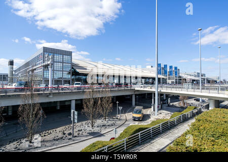 Hamburg Airport Helmut Schmidt. Hamburg Airport is the fifth-busiest of ...