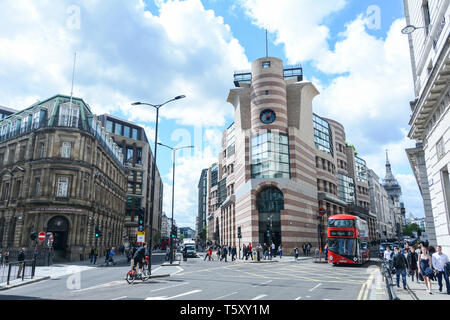 James Stirling's Postmodern office masterpiece at No 1 Poultry, Queen Victoria Street, City of London, England, UK Stock Photo