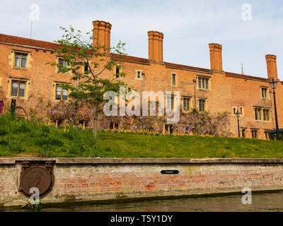 Magdelene College from the River Cam, University town of Cambridge, Cambridgeshire, England Stock Photo