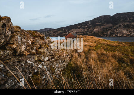 cottage at loch arklet Stock Photo